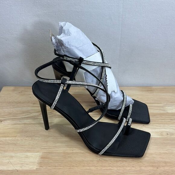 INC International Concepts Arti Strappy Dress Sandals- Black- 8 M NIB - Picture 1 of 8